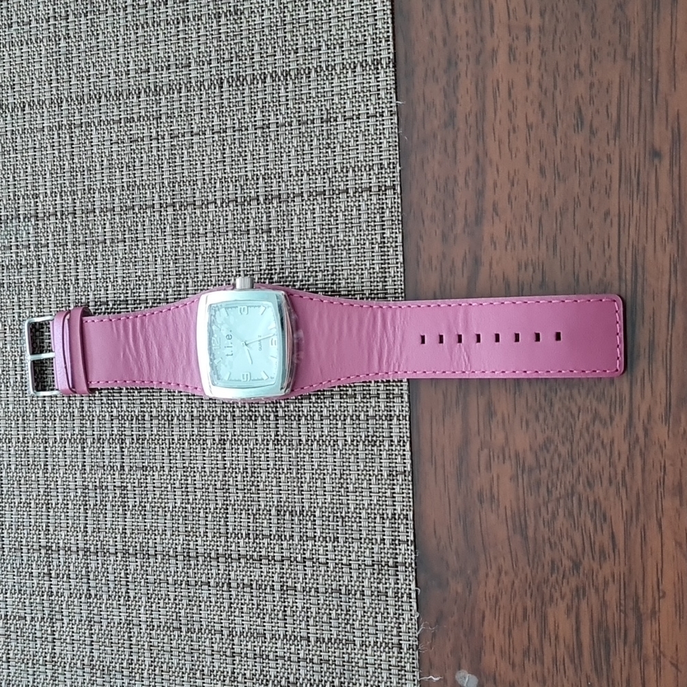 💥3for$15💥t. i. e. WATCH